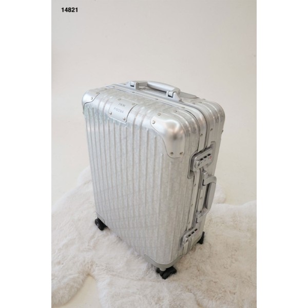 [DIOR X RIMOWA] 디올 X 리모와 NEW WITH TAGS 실버 카빈 캐리어-레플리카 사이트 쇼핑몰